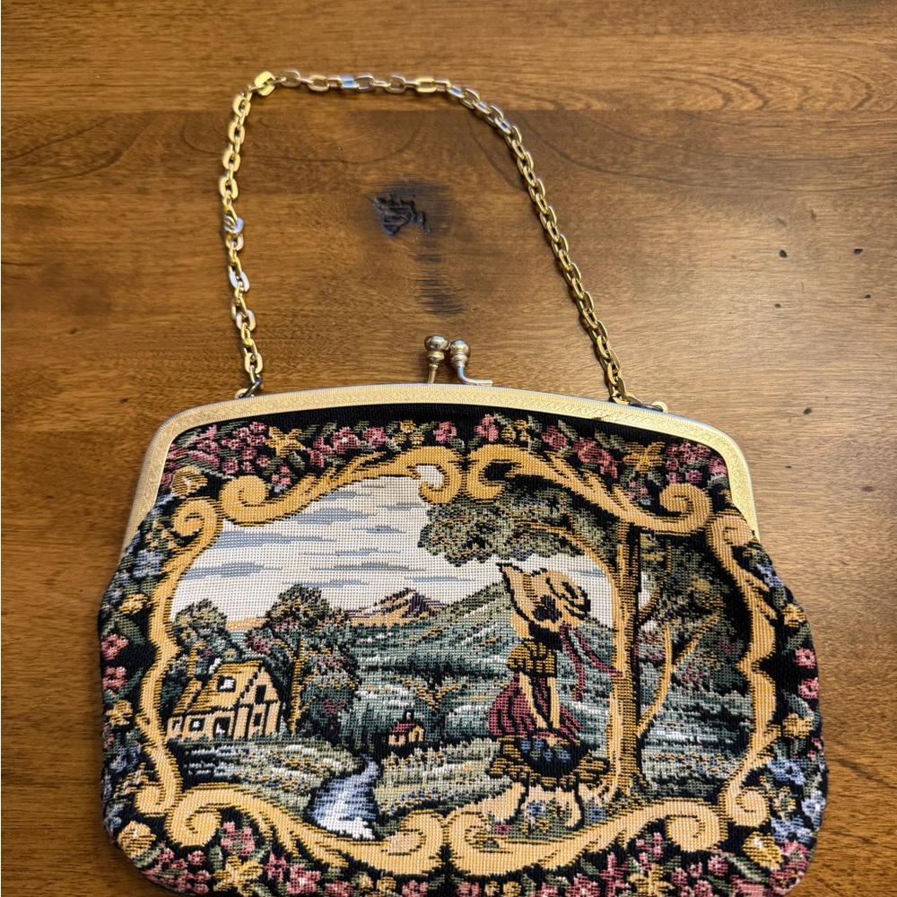 Elegant Tapestry Clutch with Chain Strap
